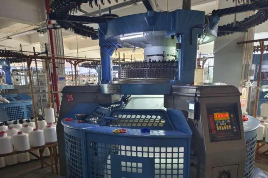 Proizvodni model od sive tkanine - srednje stopalo dvostrano